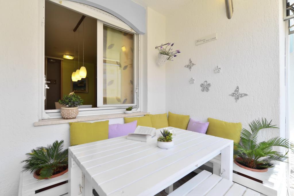 Cozy Beach Apartment Split Exterior foto