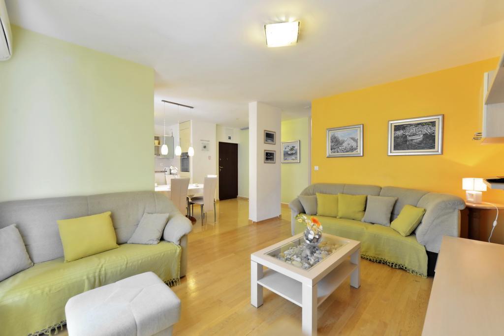 Cozy Beach Apartment Split Exterior foto